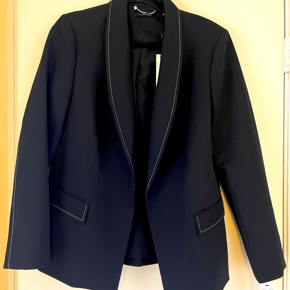Tahari blazer
